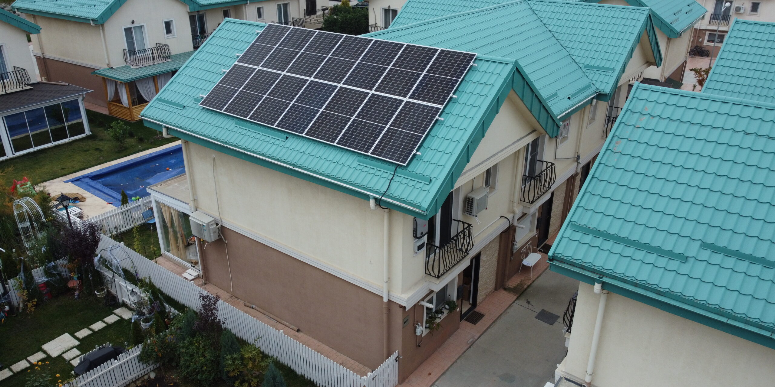 Merită investiția în panouri solare pentru casă Merită investiția în panouri solare pentru casă?